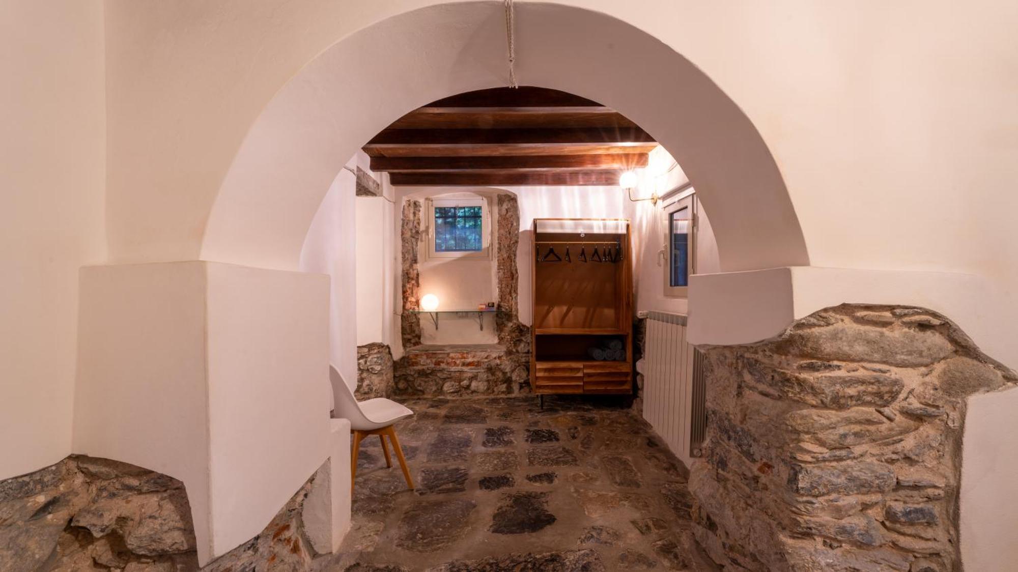 La Casa Delle Pietre Parlanti - Casa In Pietra Ai Piedi Del Parco Delle 5 Terre Acomodação com café da manhã Biassa Exterior foto